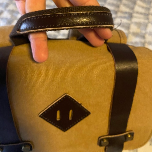 Vintage khaki canvas and pleather backpack - Picture 7 of 8
